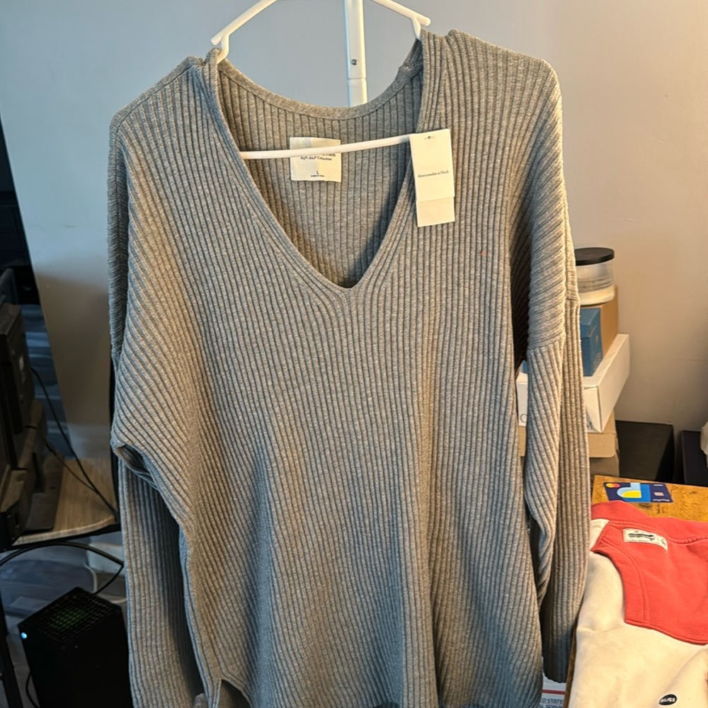 Olive green large Abercrombie & fitch women’s long sleeve